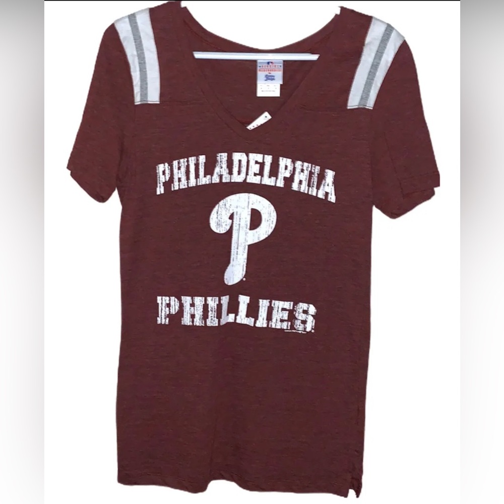 Philadelphia Phillies MLB Women’s Medium Tshirt Red V-Neck